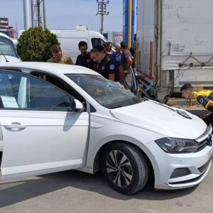 inegolde tira carpan otomobilin surucusu agir yaralandi sg1gQXLr