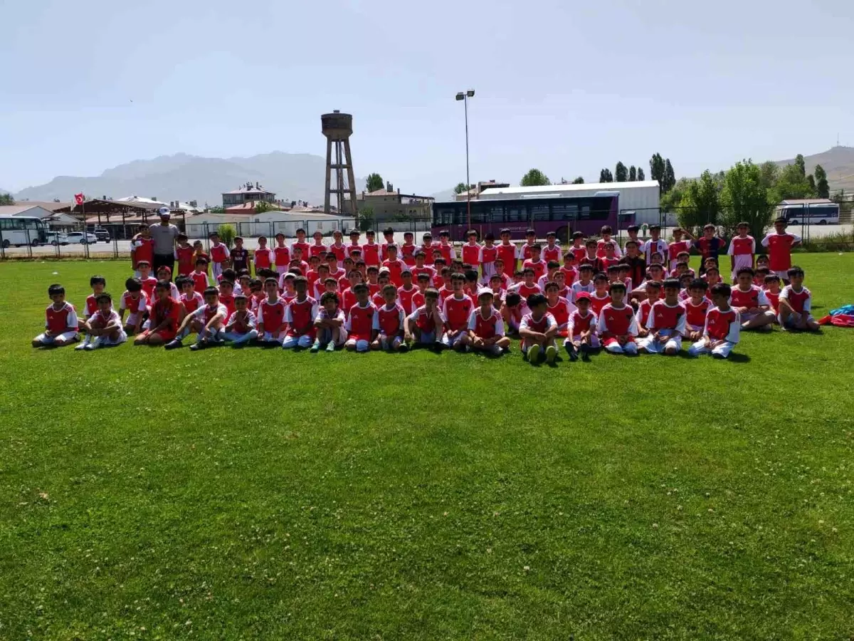 van buyuksehir belediyespordan vanspora altyapi destegi mpIiqb2N