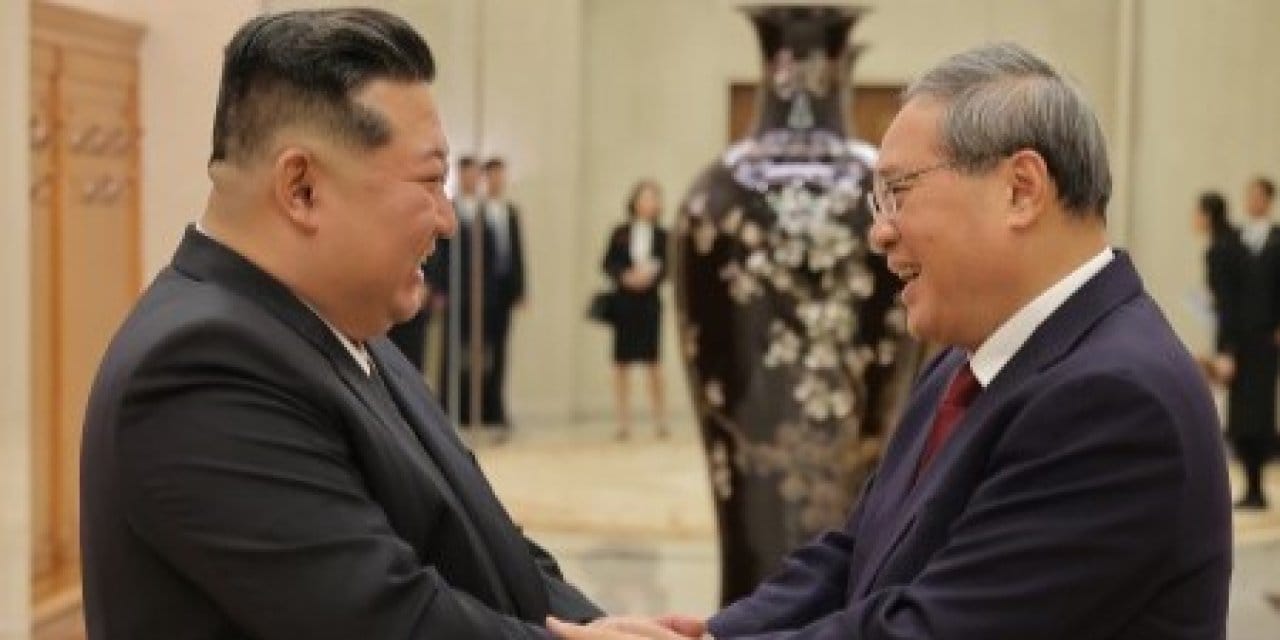 kuzey koredeki cin heyeti veda etti IQpOTgVg.jpg