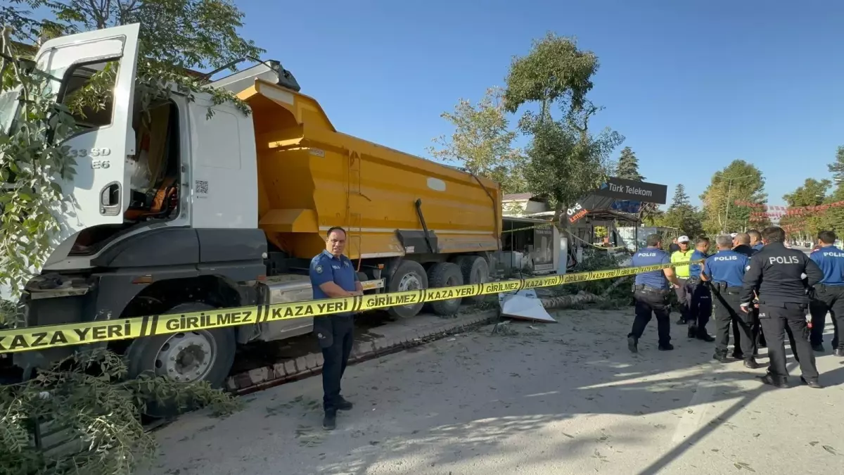 malatyada freni bosalan kamyon kazasi BqzPBdq7