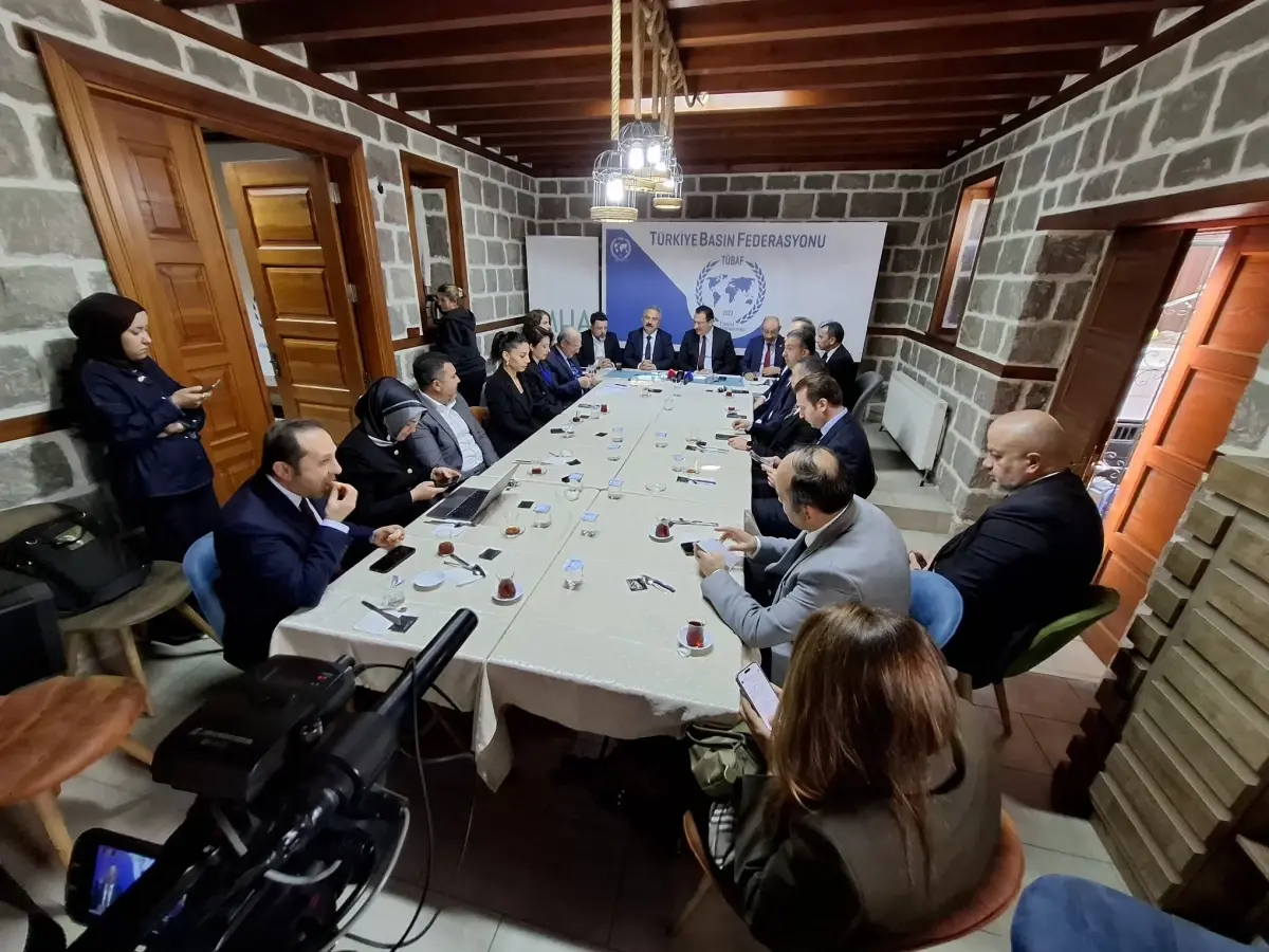 ali ihsan yavuzdan ak parti mhp ittifaki aciklamalari IZyzRGtL.jpg