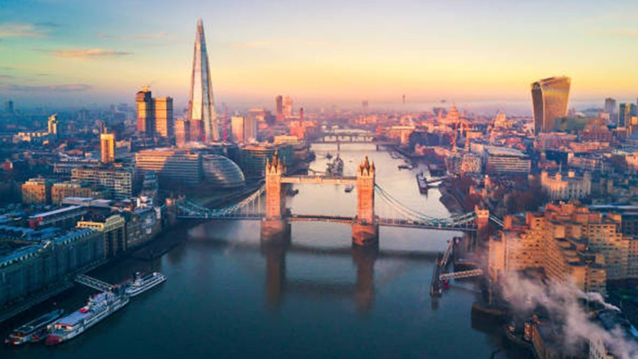 ingilterede israilin futboldan men edilmesi icin 25 bin imza toplandi jAd7Rxhk.jpg