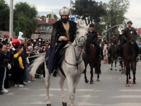 Edirne’den İstanbul’a Tarihi Bir Fetih Yolculuğu**